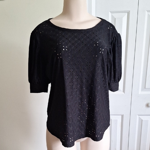 Kim & Cami Tops - 3/$20 Kim & Cami Black Eyelet Blouse Size Large